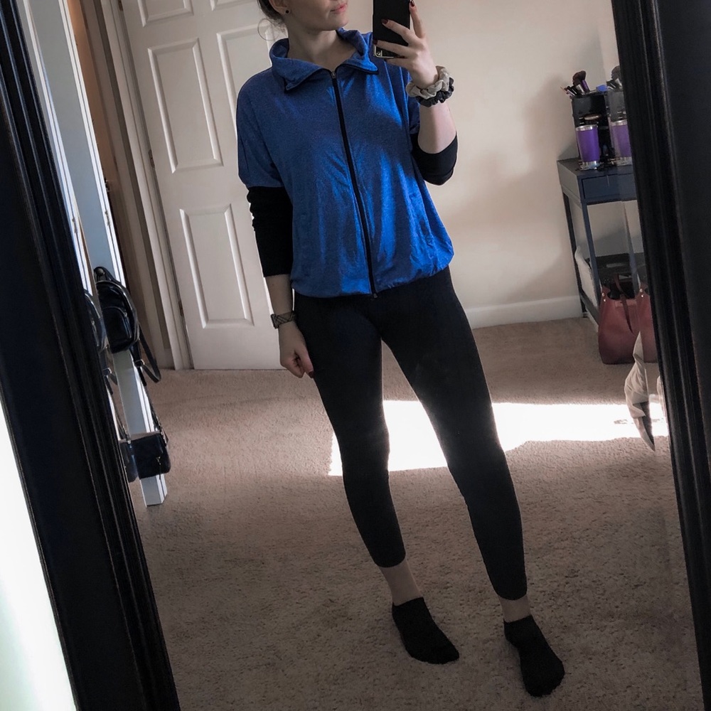 3+ Bundle 50% Off - Long Sleeve Athletic Zip Up